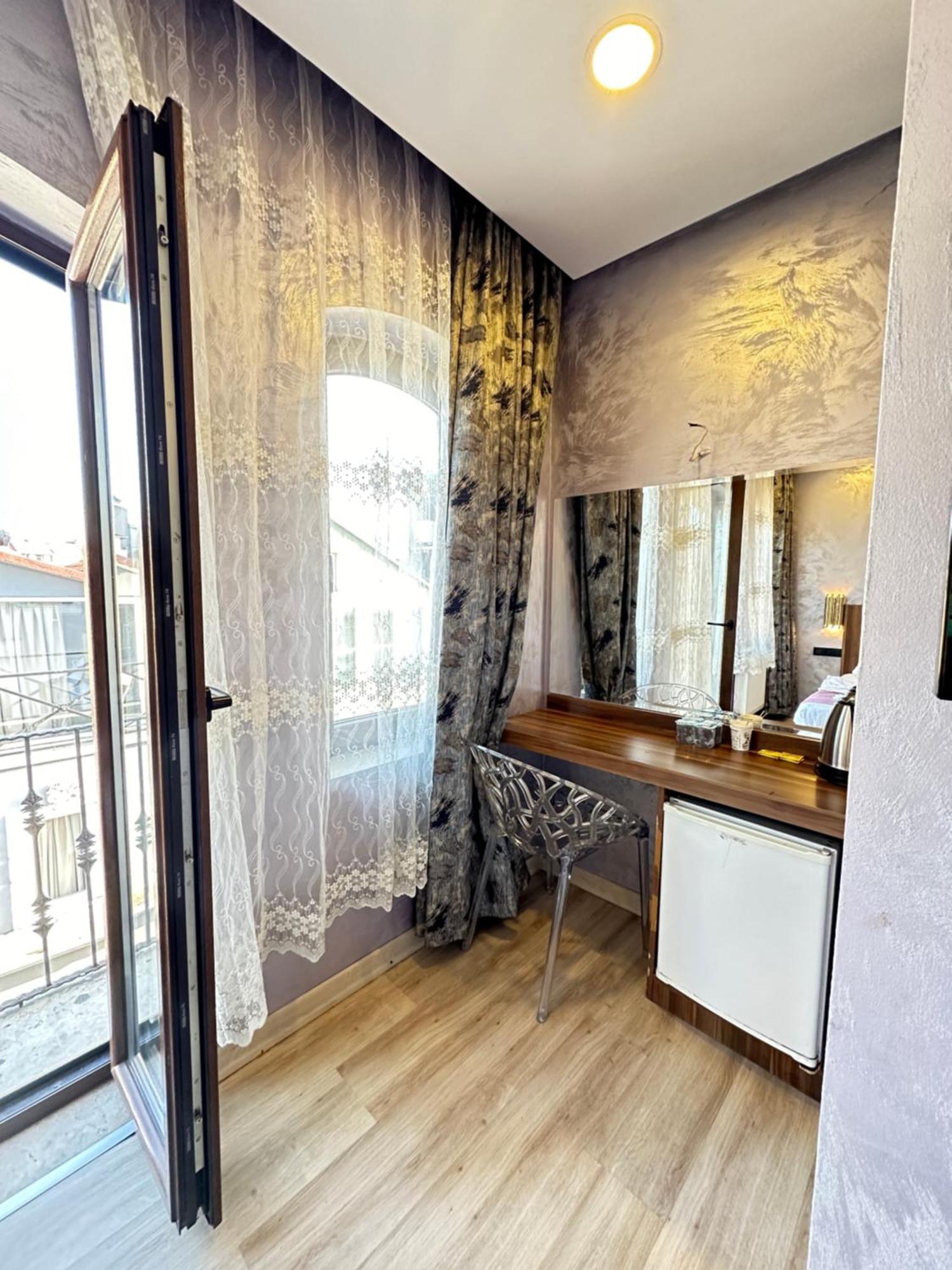 Alyon Suite Hotel Provincia di Provincia di Istanbul Esterno foto